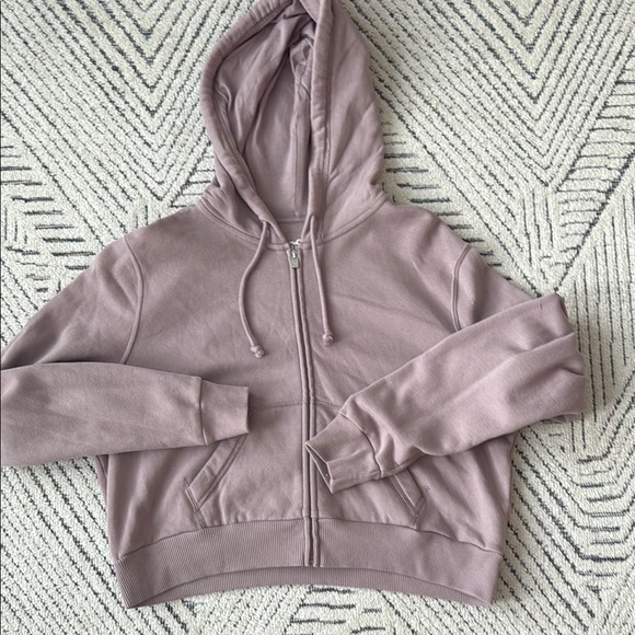Mauve Cropped Hoodie - Picture 2 of 5